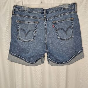 Levi’s 545 Denim Jean Shorts Women’s Size 8 Mid Rise Cuffed Vintage Look